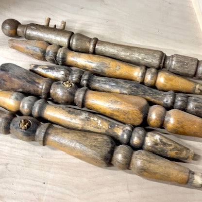 Upcycling Wooden Spindles into Christmas DIY Home Decor to Sell at Vintage Markets 2023