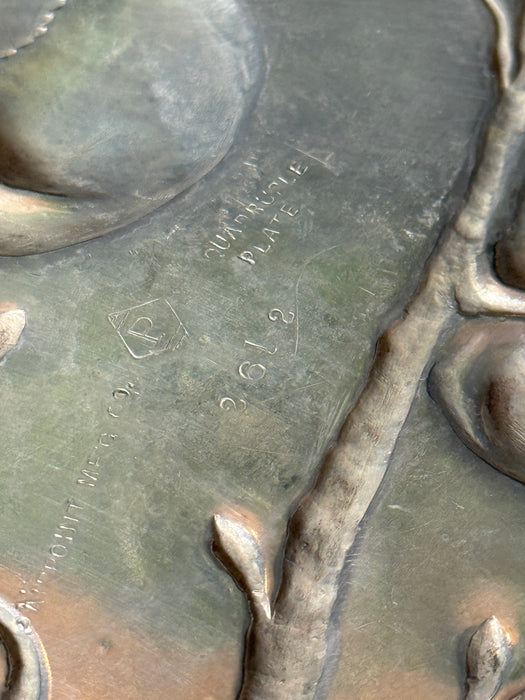 Pairpoint quadruple plate repousse serving bowl