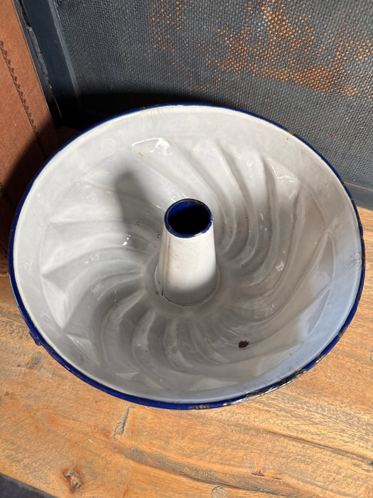 Antique Cobalt Blue Enamel Cake Mold |  Kugelhopf Bundt Pan