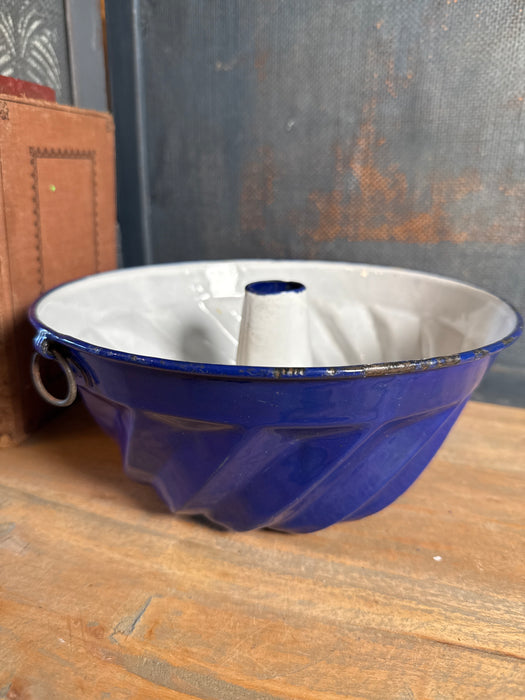 Antique Cobalt Blue Enamel Cake Mold |  Kugelhopf Bundt Pan