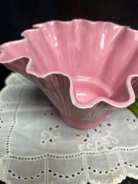 Vintage MIRAMAR of California Pink Ruffle Planter Pottery MCM