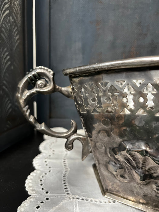 Silver plated Bucket with shell motif