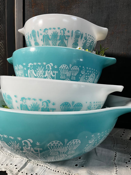 Vintage Pyrex in Teal | Amish Cinderella Butterprint | Set of 4