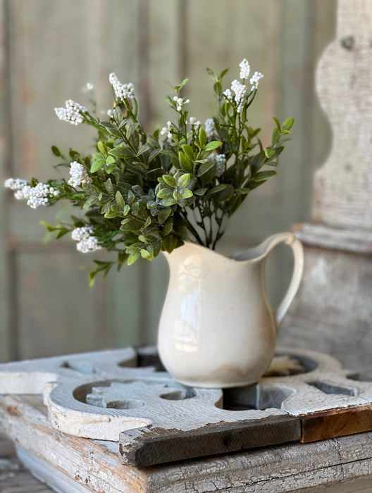 11" Luxberry Bush | Crisp White Flowers on Dark Green Stems